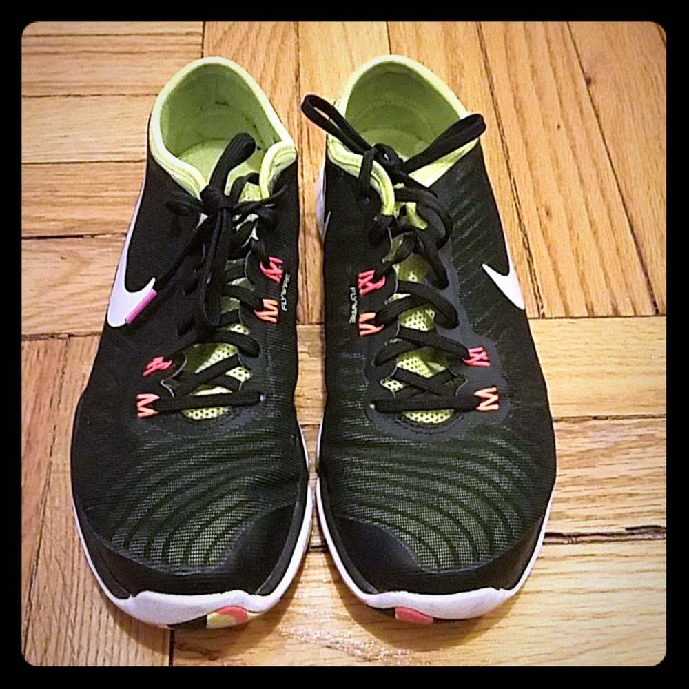 Nike FitSole Flywire Sneakers